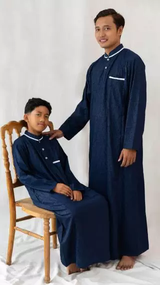 Jubah Muslim Dewasa Nur Hafid Warna Lengan Panjang kombinasi kain Motif Aquila Sisir