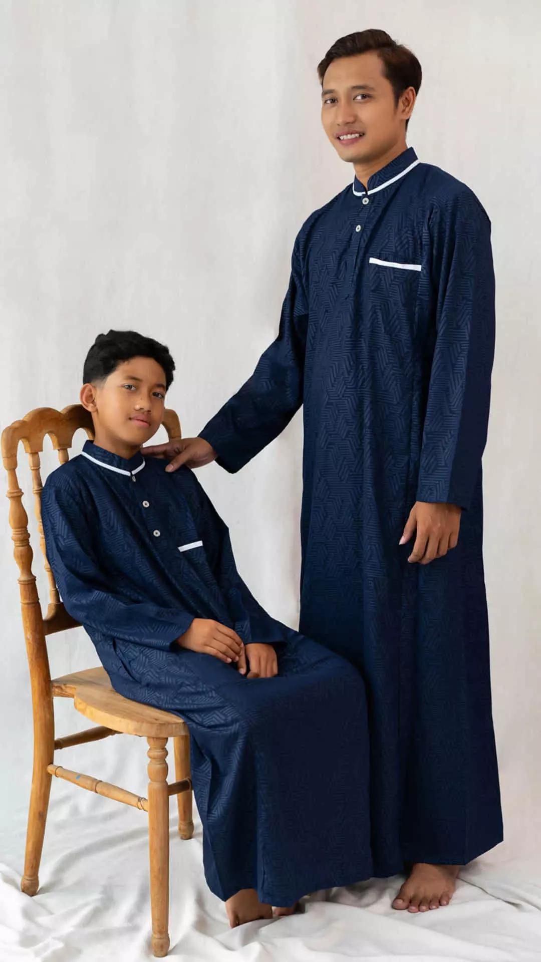 Jubah Muslim Dewasa Nur Hafid Warna Lengan Panjang kombinasi kain Motif Aquila Sisir