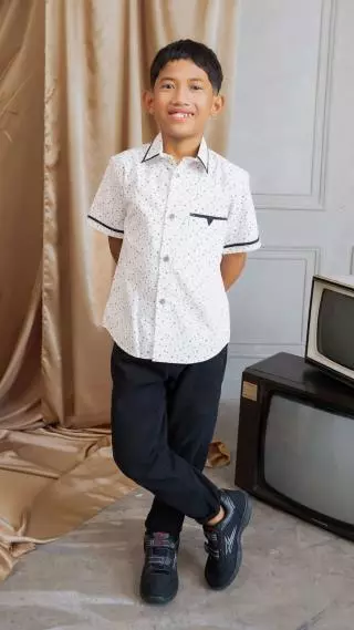 Kemeja Anak Fashion Yardriss Lengan Pendek Kombinasi Kain Hitam Motif 26791